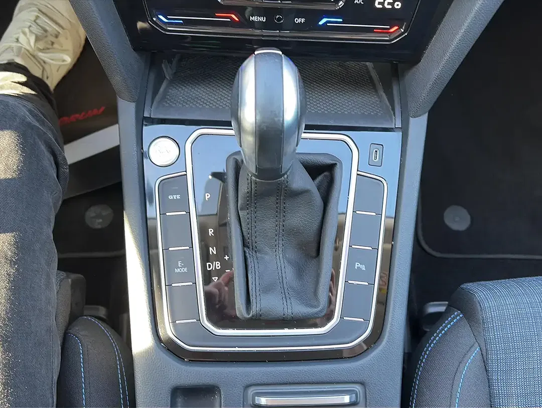 Volkswagen Passat GTE Premium - foto 15