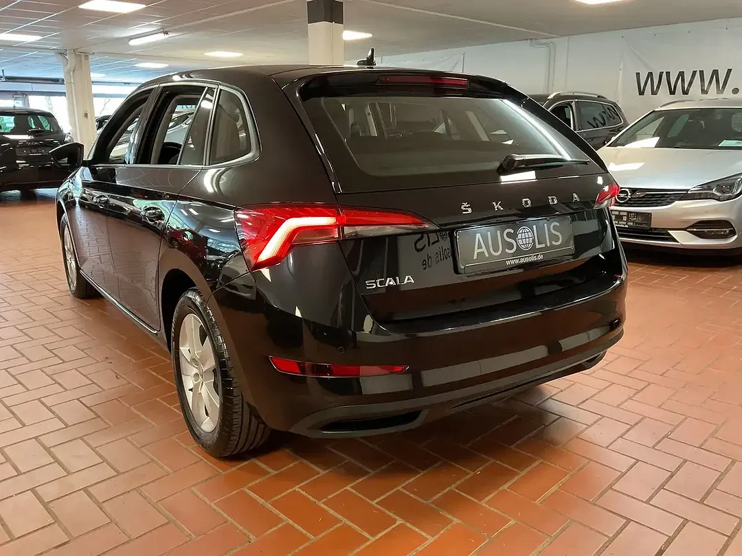 Skoda Scala - Thumbnail 6