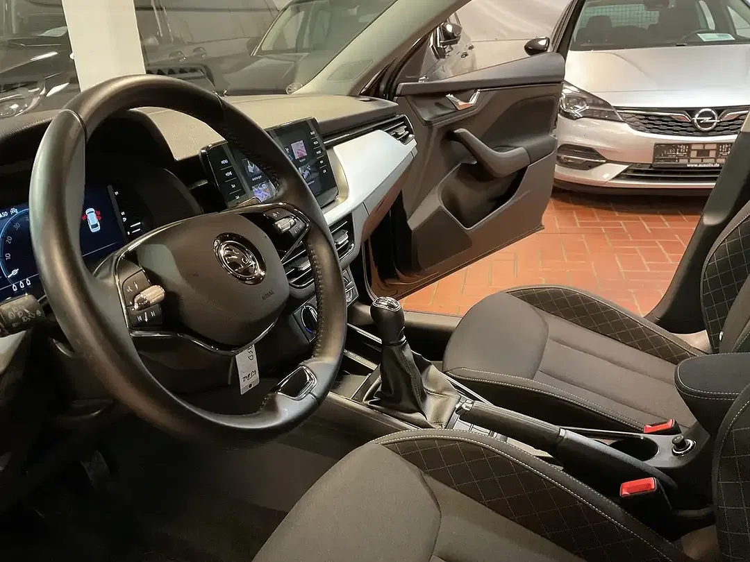 Skoda Scala - Thumbnail 9