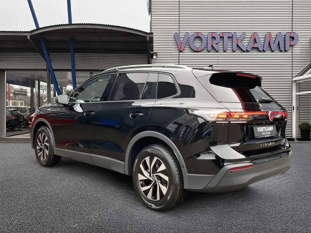 Volkswagen Tiguan - Thumbnail 7