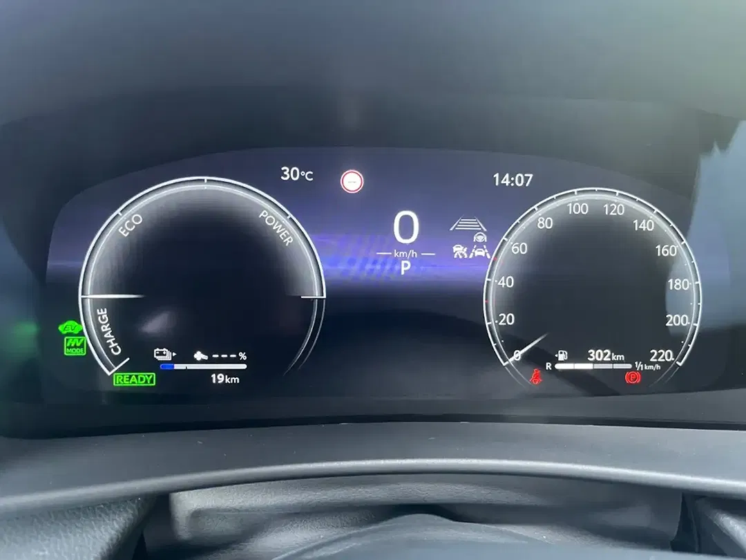 Toyota C-HR - Thumbnail 9