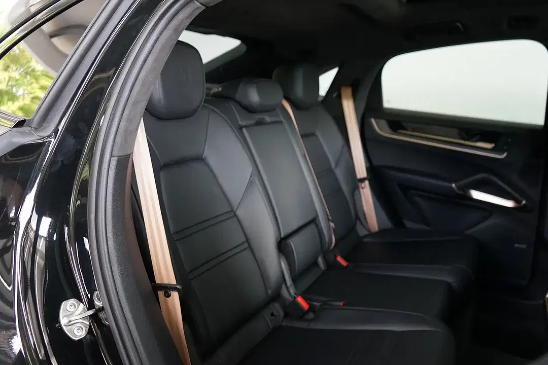 Porsche Cayenne - Thumbnail 11