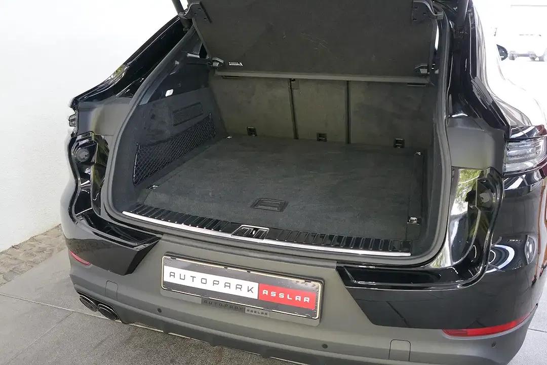 Porsche Cayenne - Thumbnail 14