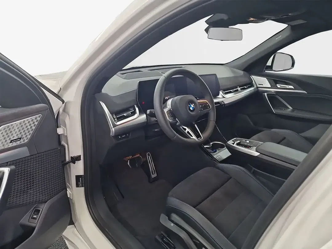 BMW X2 - Thumbnail 8
