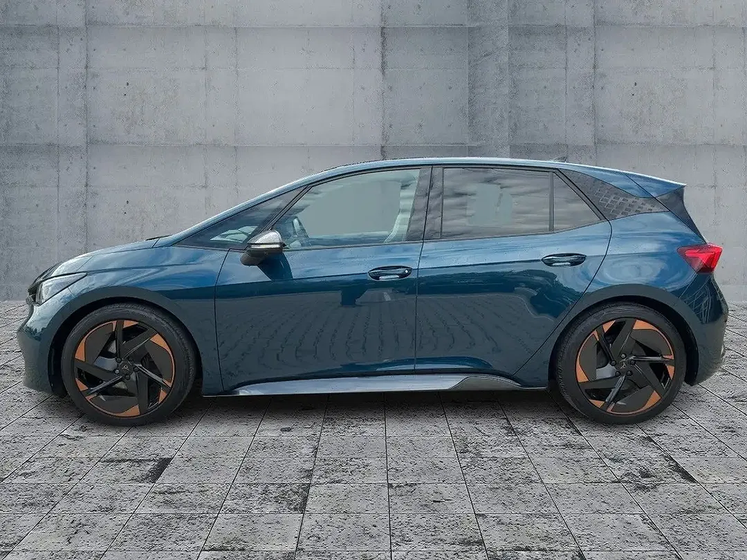 CUPRA Born - Thumbnail 3