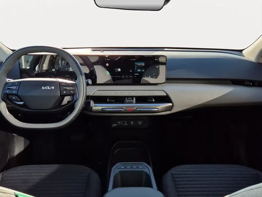 Kia EV4 - Thumbnail 12