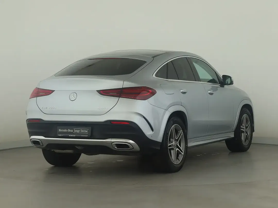 Mercedes-Benz GLE 300 - Thumbnail 2