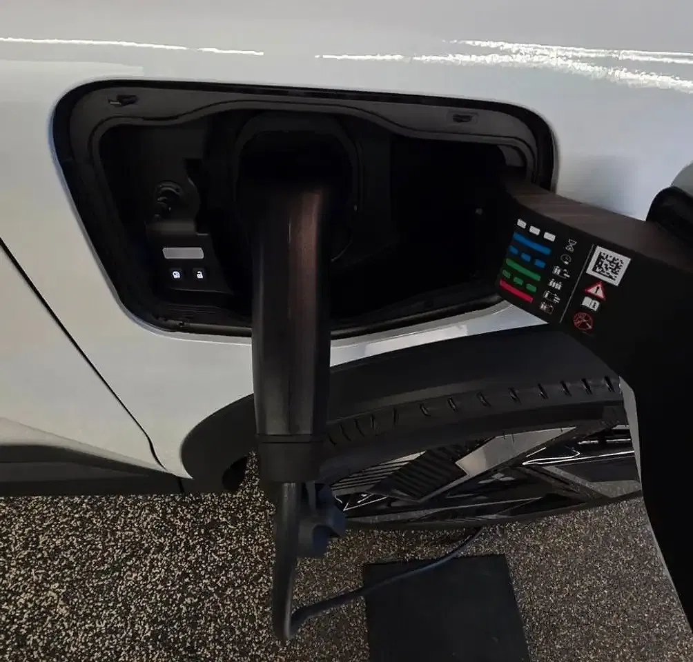 Mitsubishi Eclipse Cross - Thumbnail 3