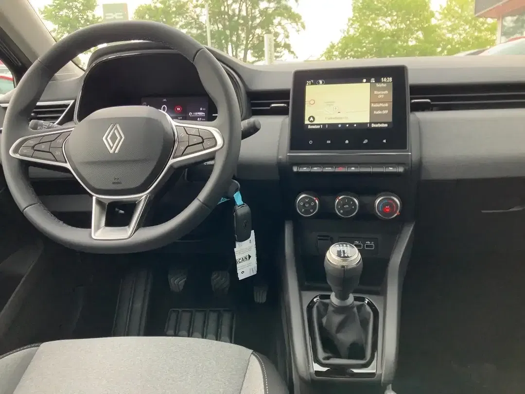 Renault Clio - Thumbnail 9