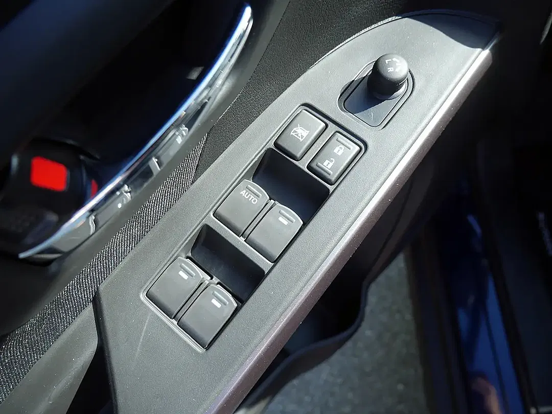Suzuki S-Cross - Thumbnail 8