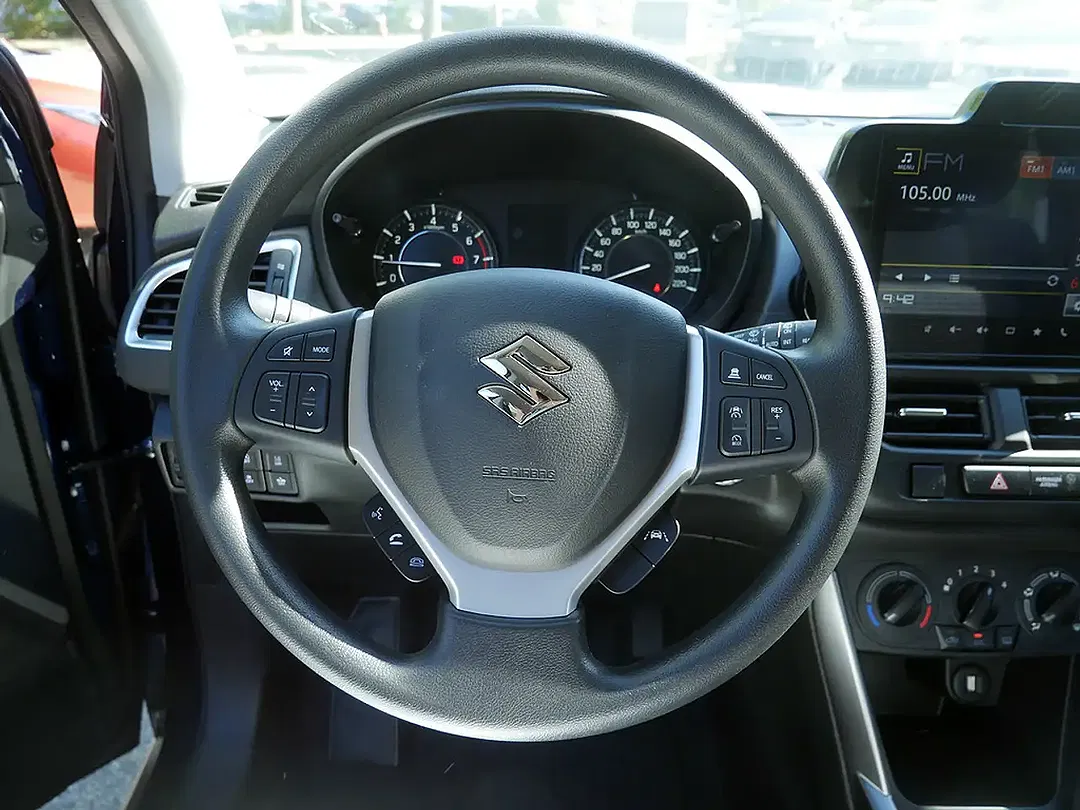Suzuki S-Cross - Thumbnail 9