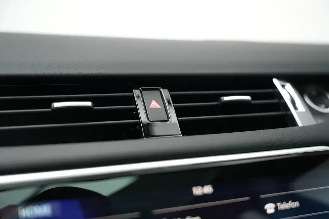 Land Rover Range Rover Sport - Thumbnail 23