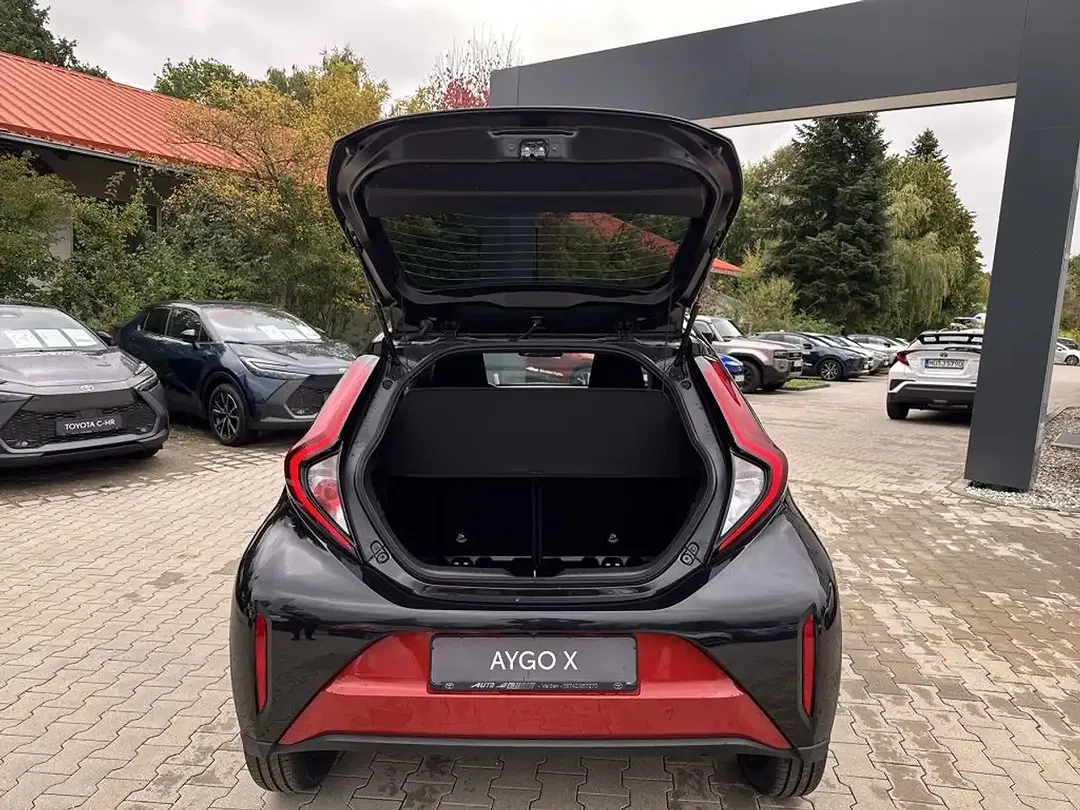 Toyota Aygo X - Thumbnail 10