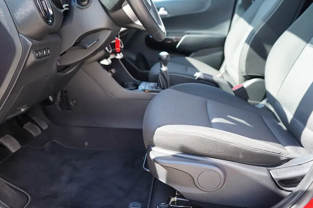 Kia Picanto - Thumbnail 9
