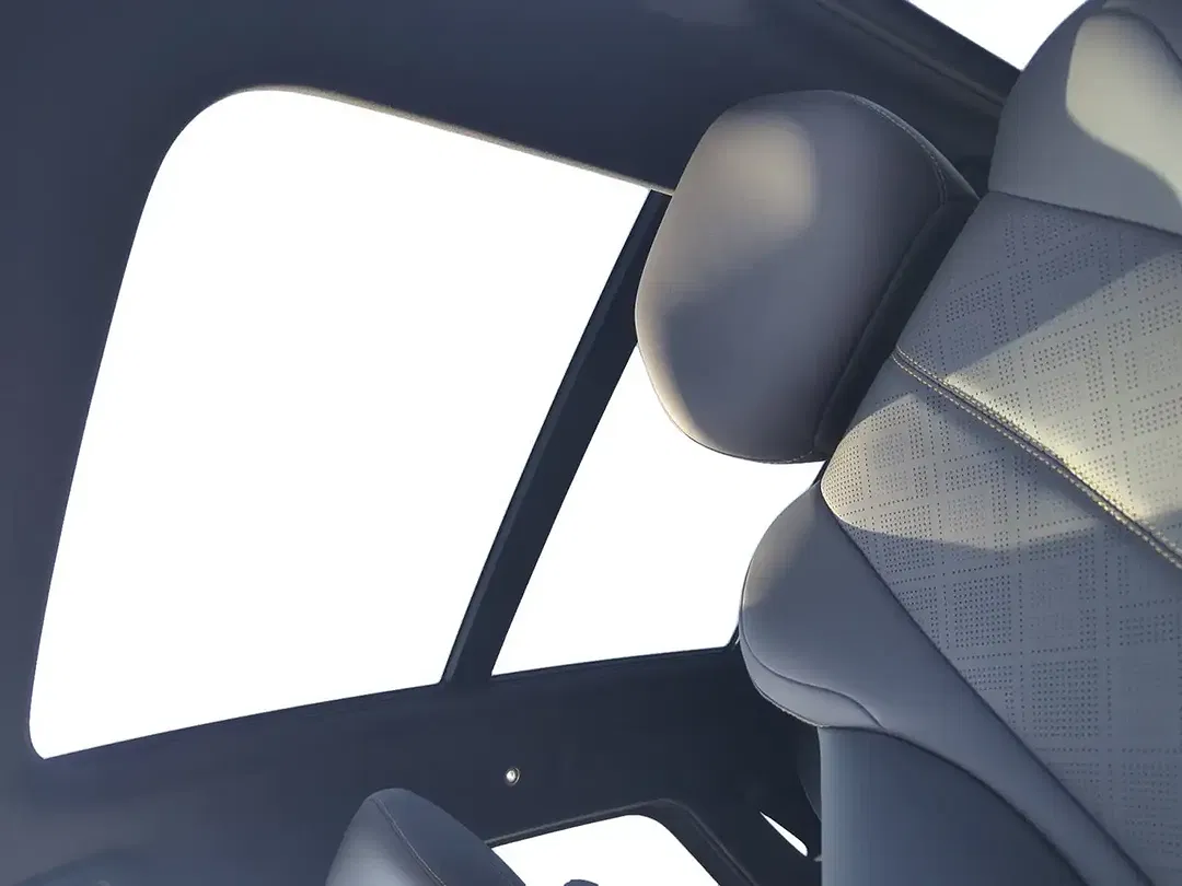 BYD Atto 3 - Thumbnail 10