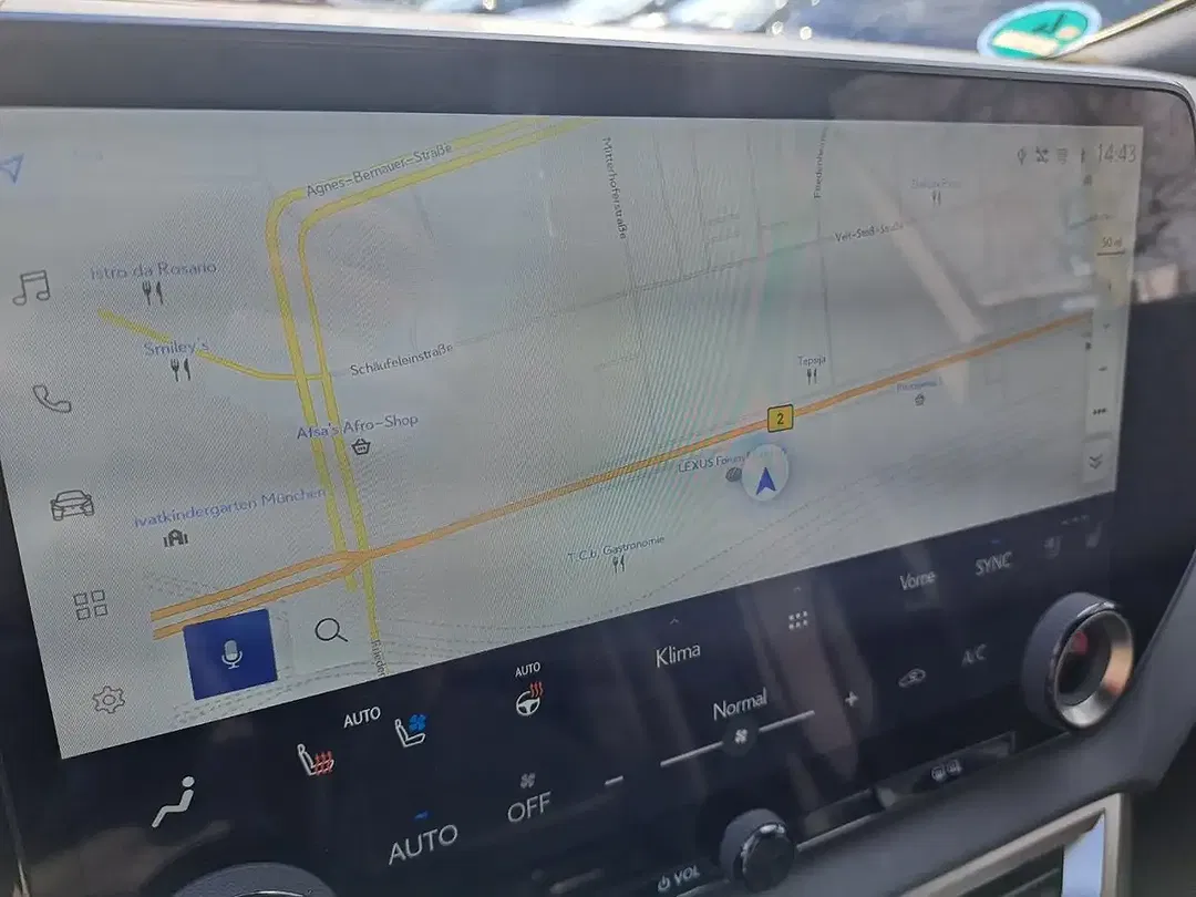 Lexus RX 500h - Thumbnail 13