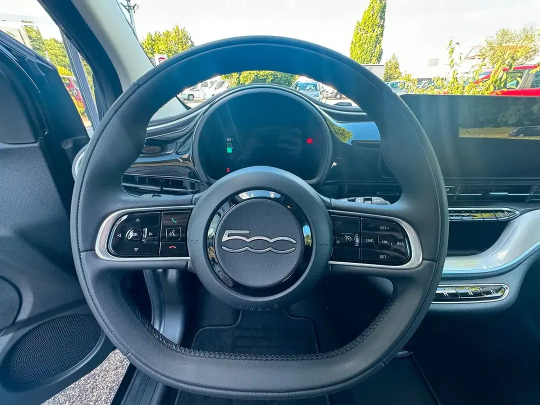 Fiat 500e - Thumbnail 17