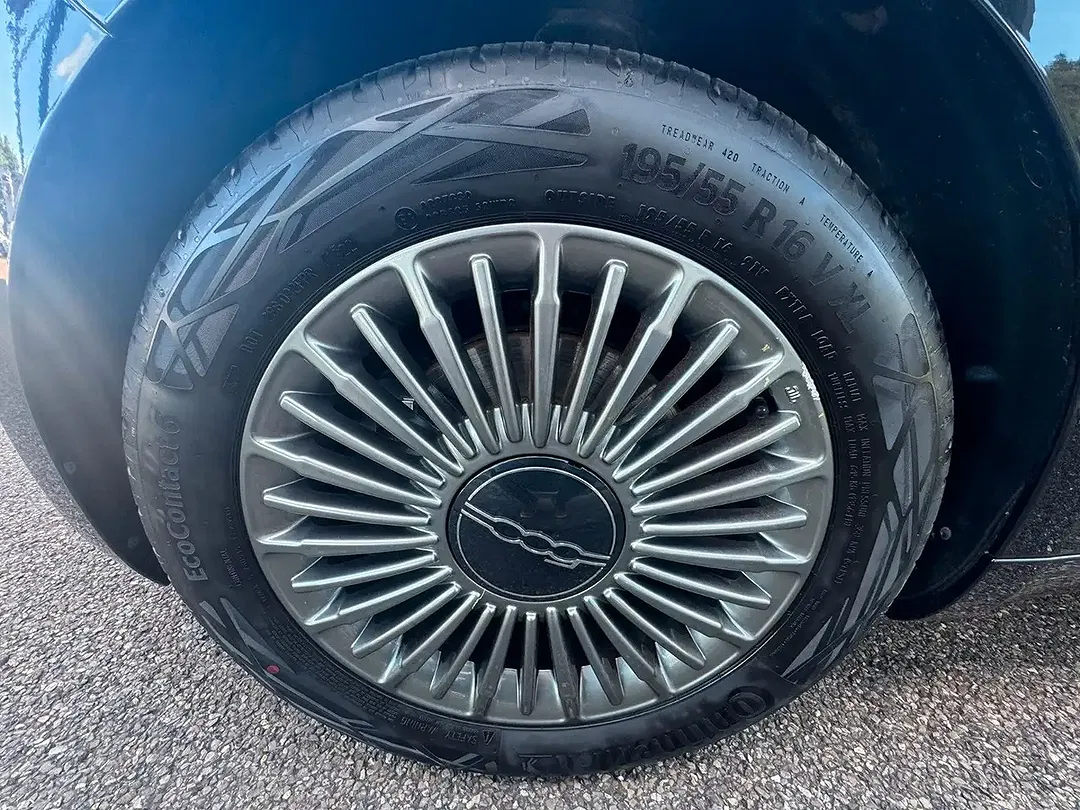 Fiat 500e - Thumbnail 18