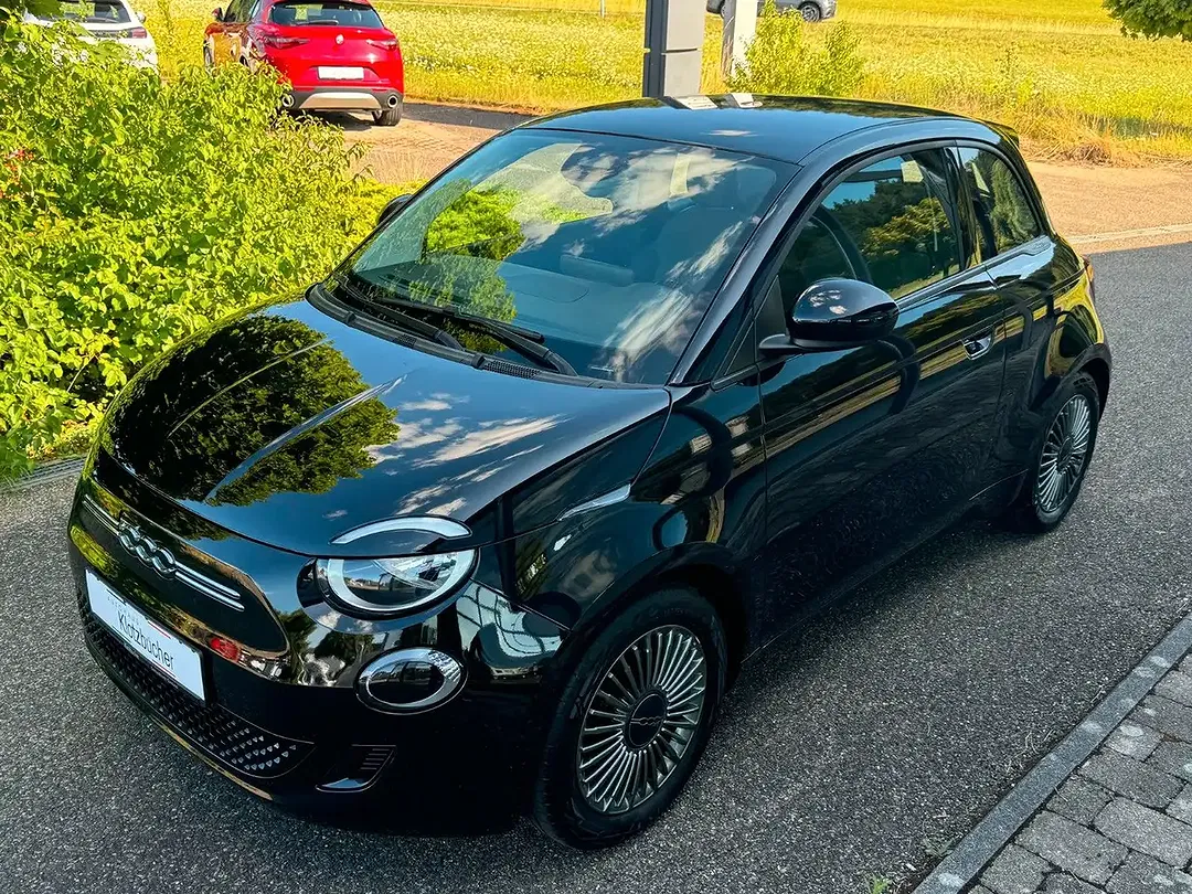 Fiat 500e - Thumbnail 2