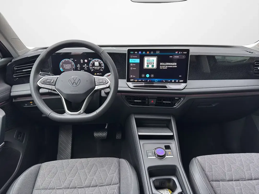 Volkswagen Tiguan - Thumbnail 8