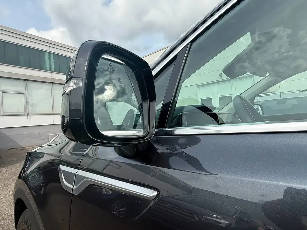Kia Sorento - Thumbnail 10