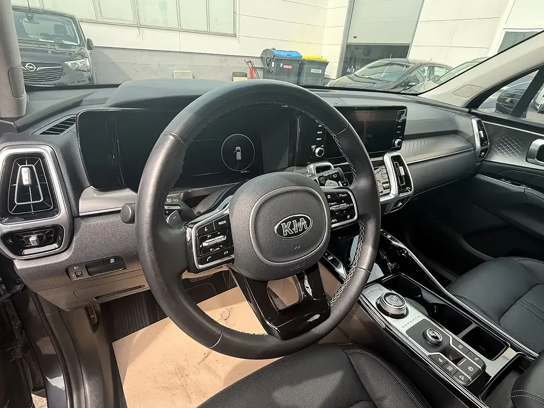 Kia Sorento - Thumbnail 13