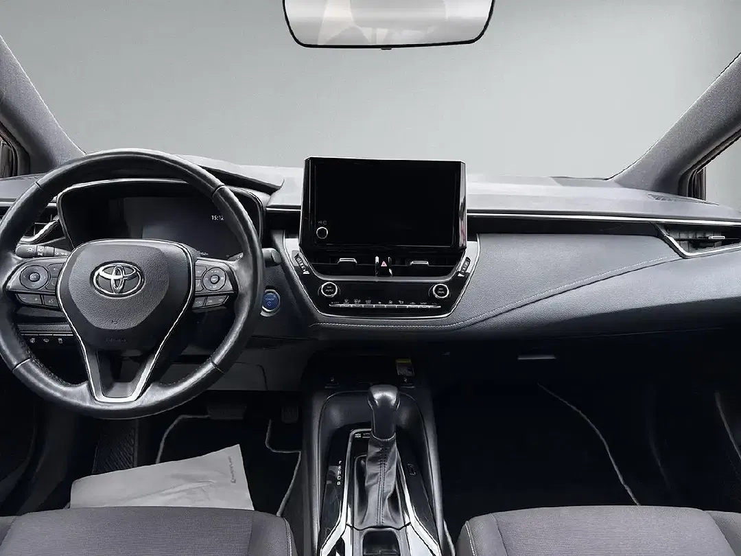 Toyota Corolla - Thumbnail 13