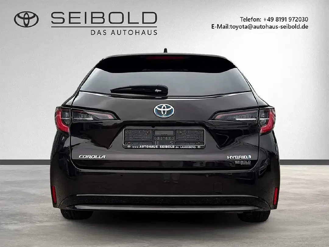 Toyota Corolla - Thumbnail 4