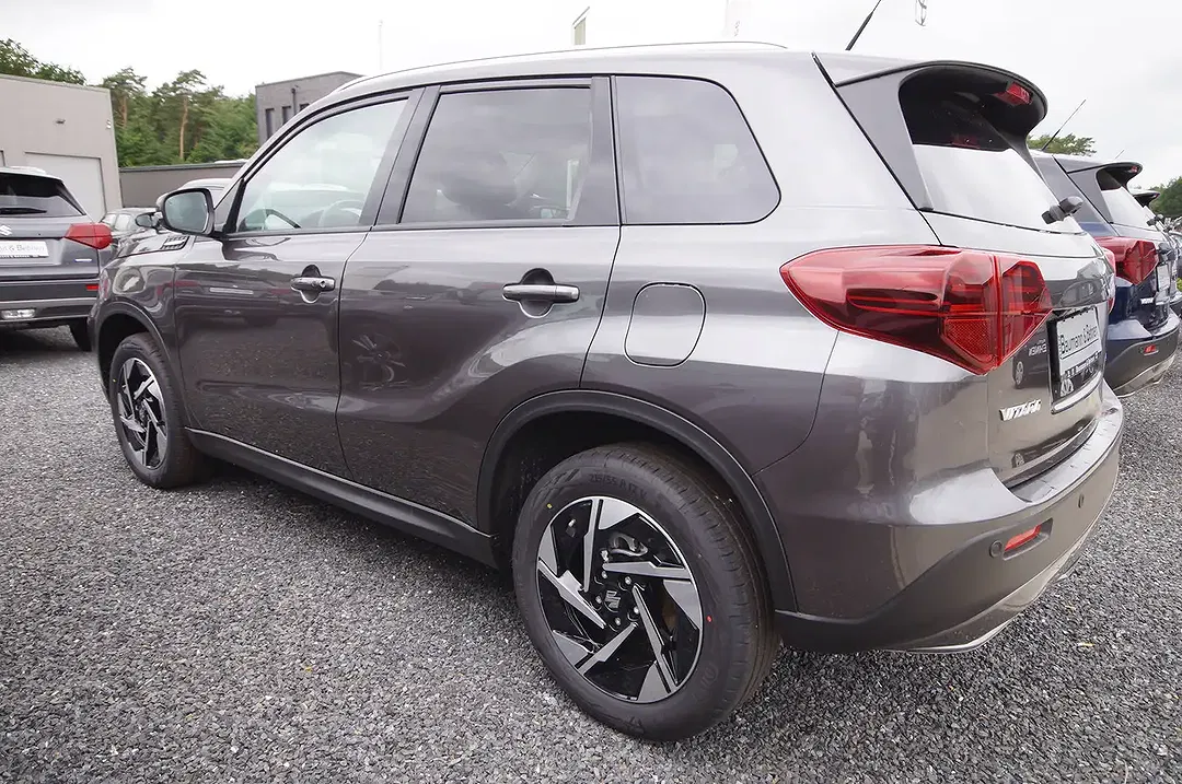 Suzuki Vitara - Thumbnail 6