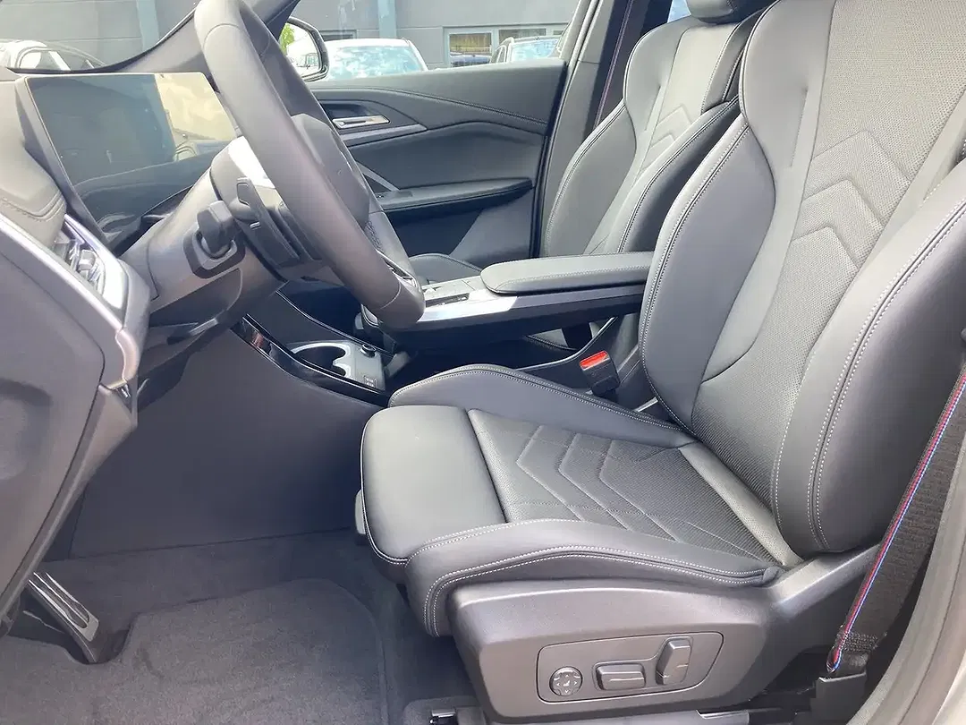 BMW X1 - Thumbnail 9