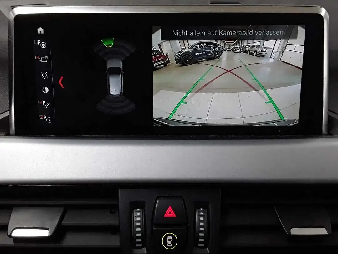BMW X1 - Thumbnail 10