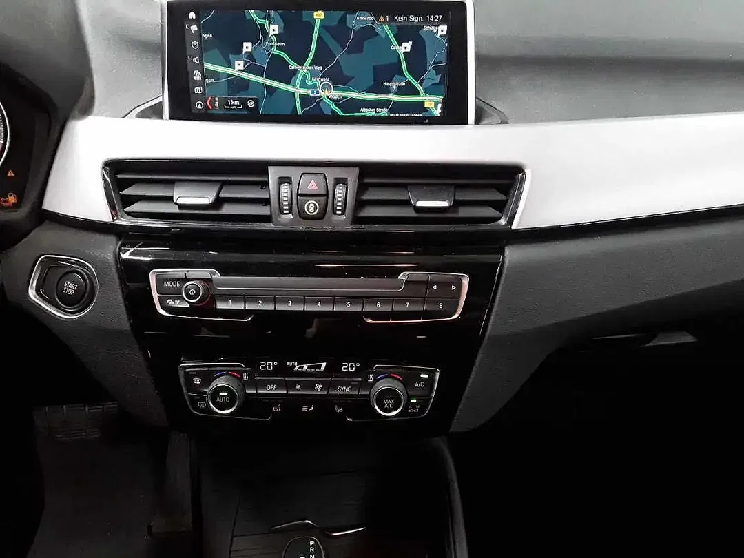 BMW X1 - Thumbnail 5