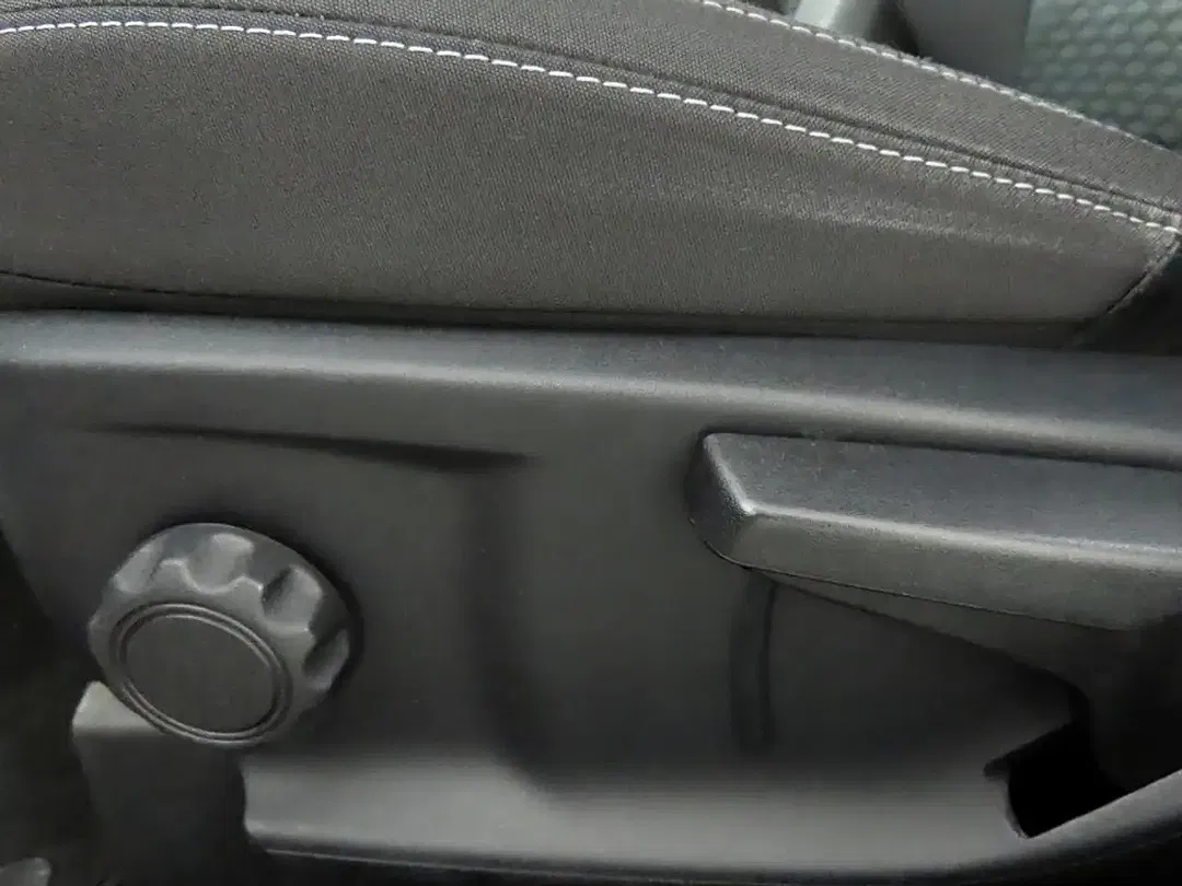 Ford Kuga - Thumbnail 17