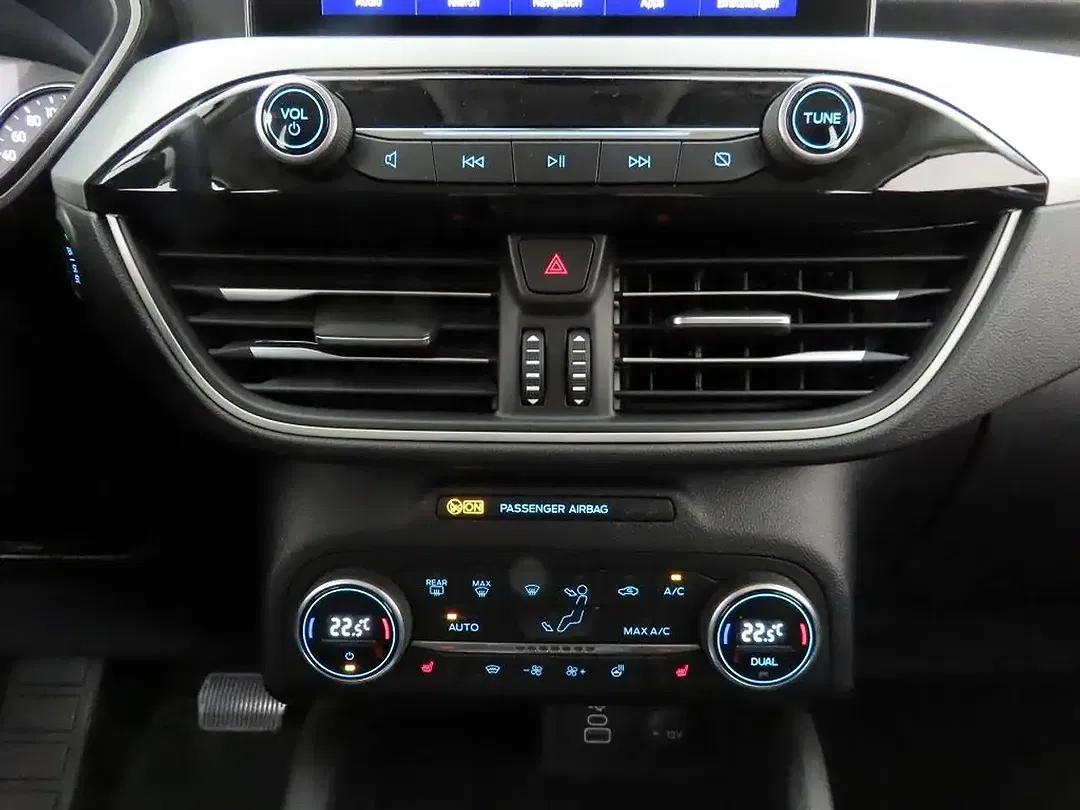Ford Kuga - Thumbnail 26