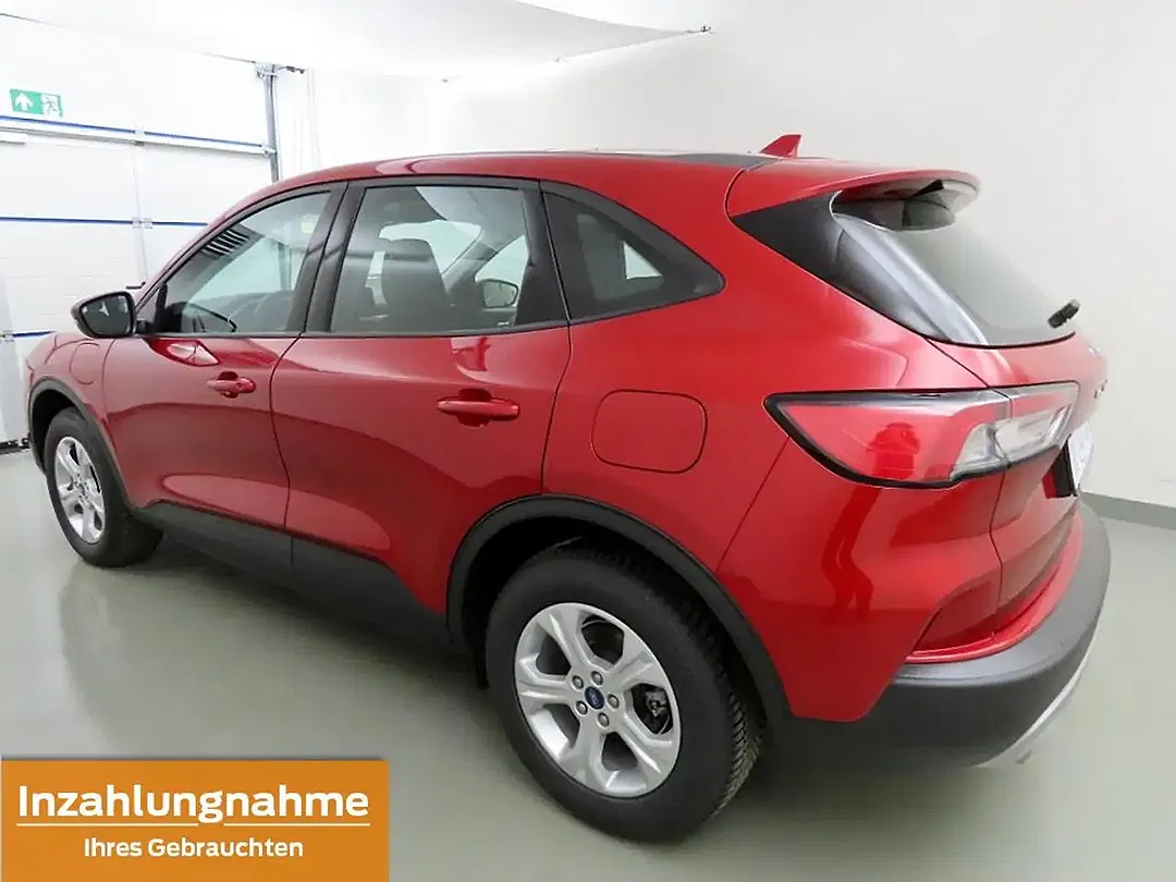 Ford Kuga - Thumbnail 3
