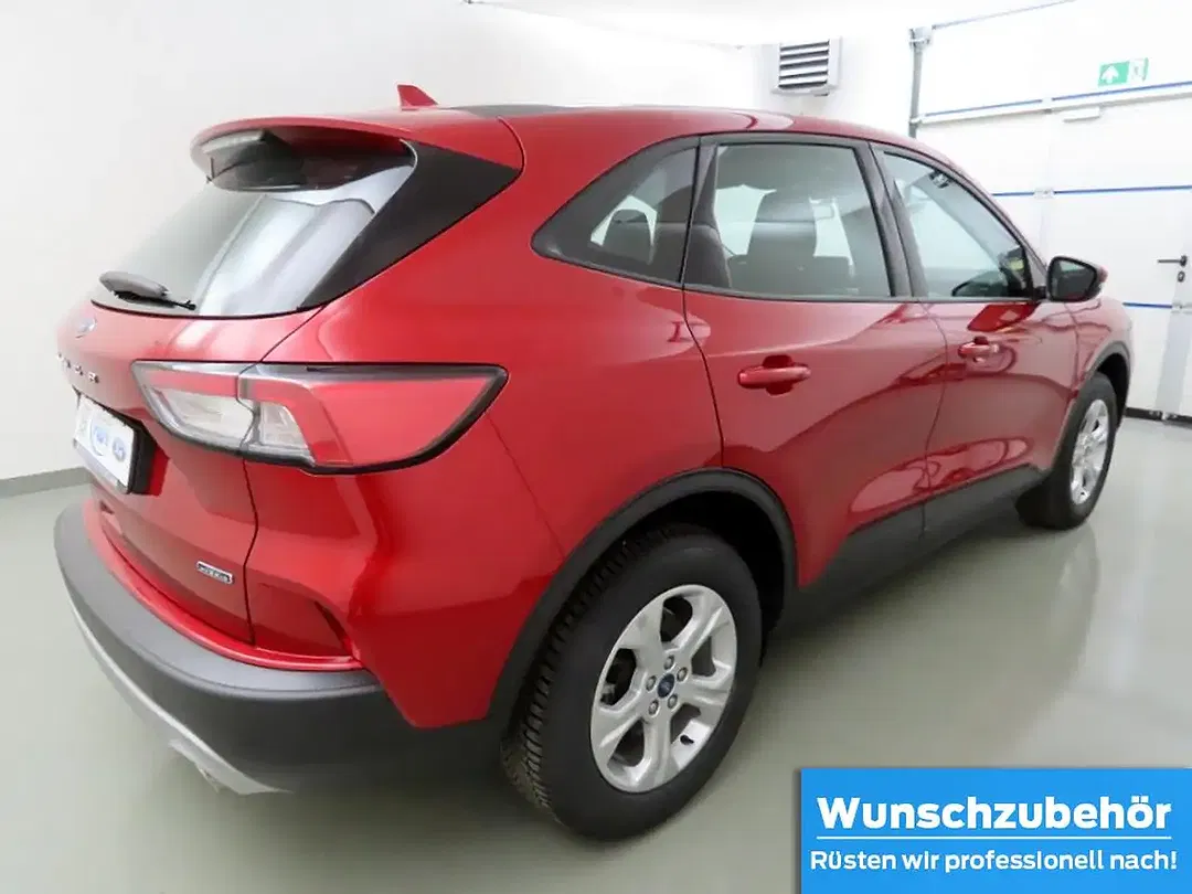 Ford Kuga - Thumbnail 4
