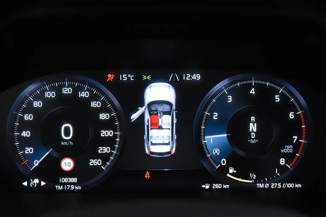 Volvo XC40 T2 Momentum - foto 8
