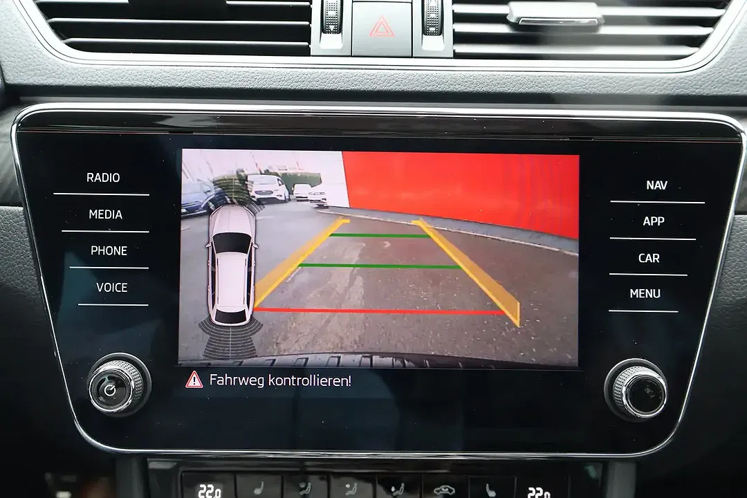 Skoda Superb - Thumbnail 9
