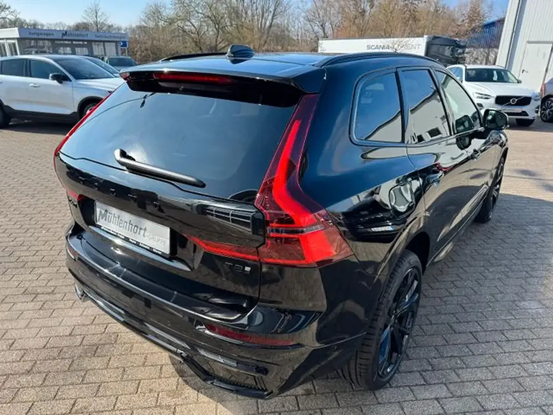 Volvo XC60 - Thumbnail 2