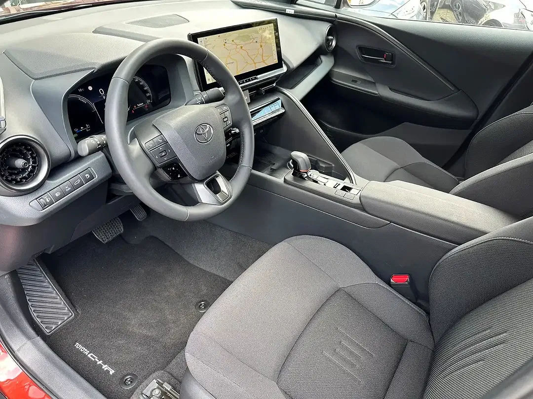 Toyota C-HR - Thumbnail 10