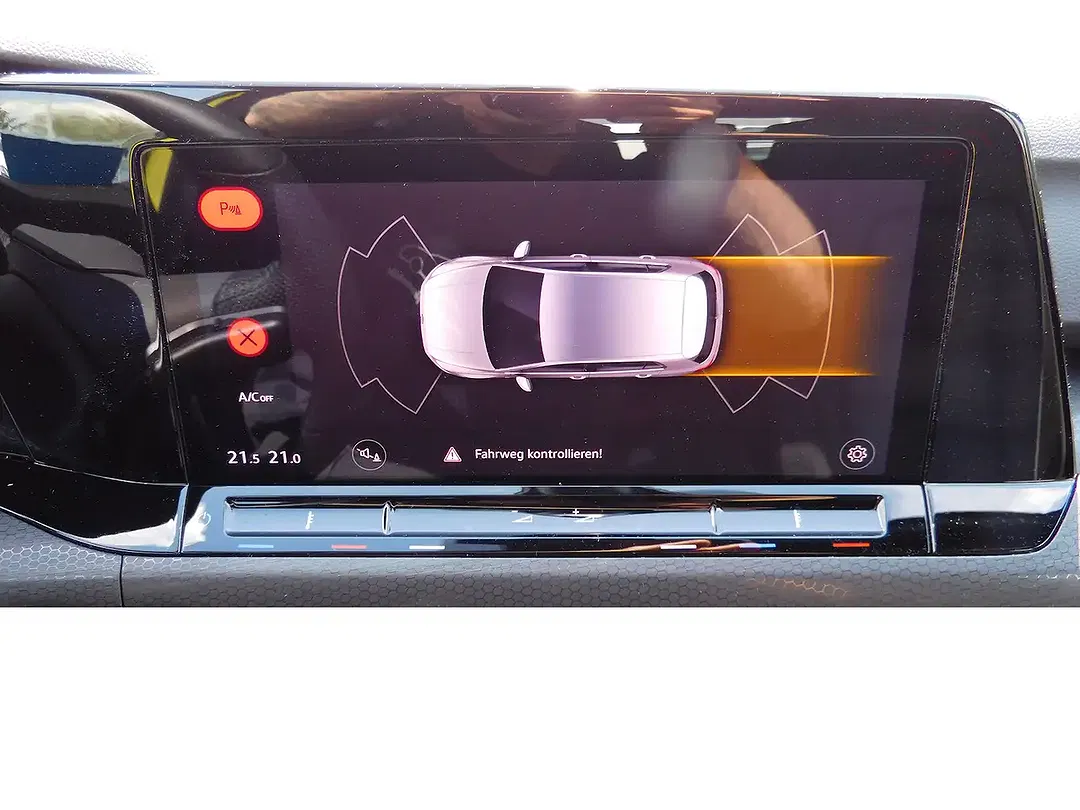 Volkswagen Golf - Thumbnail 6