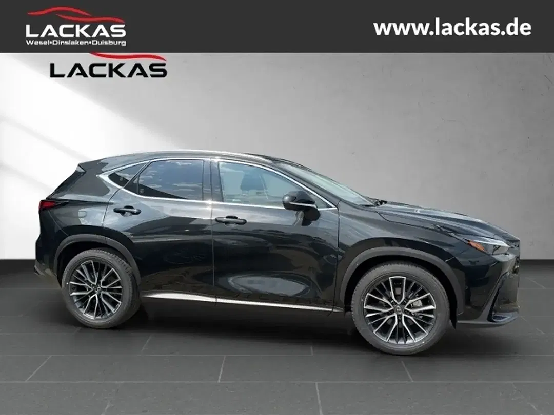 Lexus NX 350h - Thumbnail 6