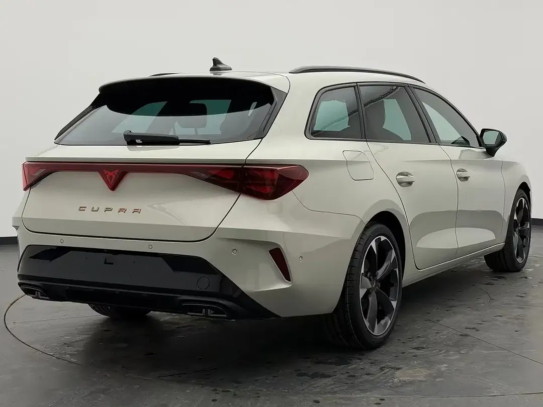CUPRA Leon - Thumbnail 11