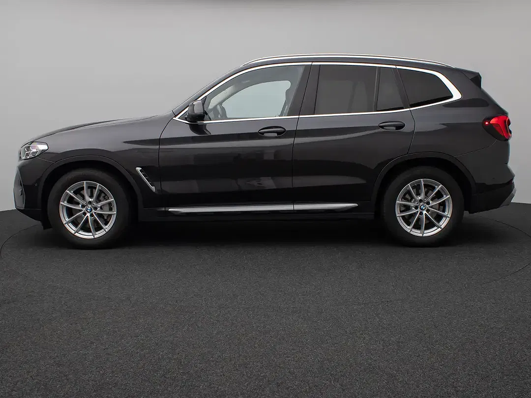 BMW X3 - Thumbnail 10