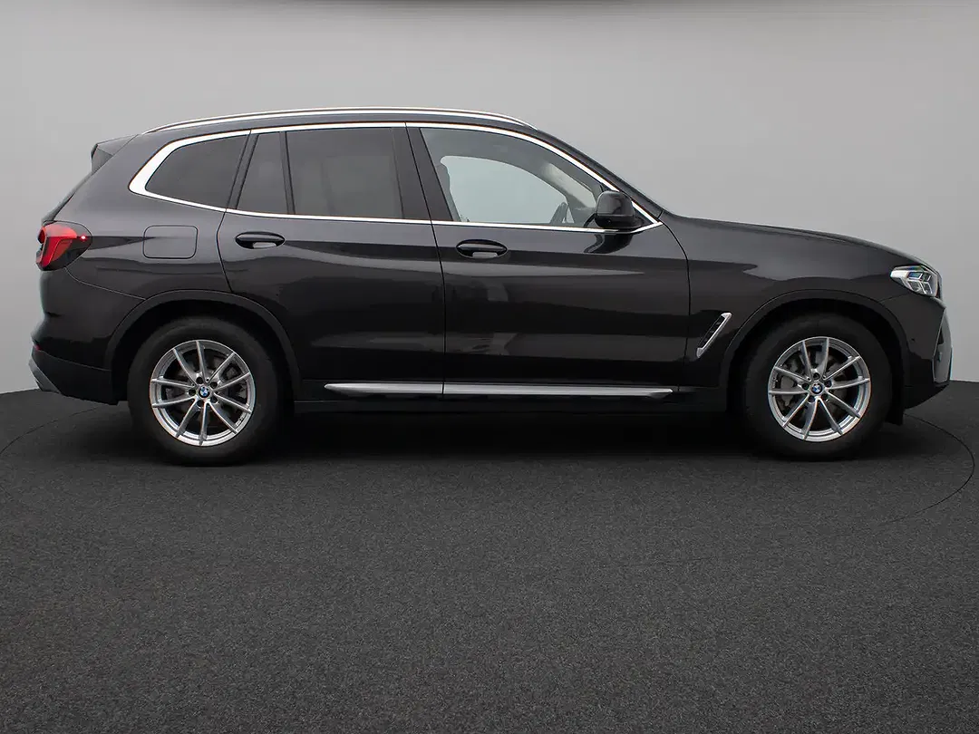 BMW X3 - Thumbnail 4