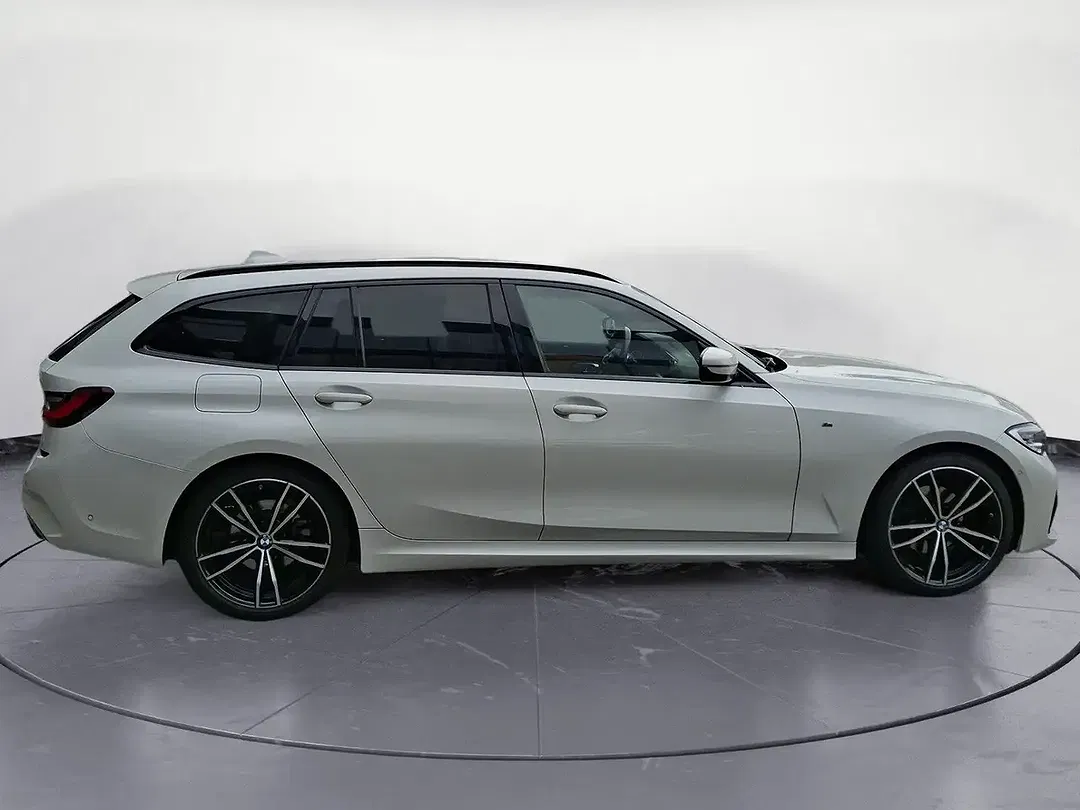BMW 320 - Thumbnail 5