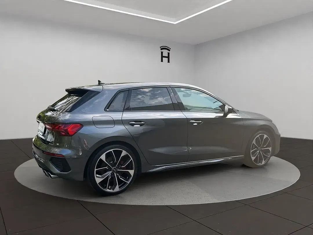 Audi S3 2.0 TFSI S tronic quattro - foto 2