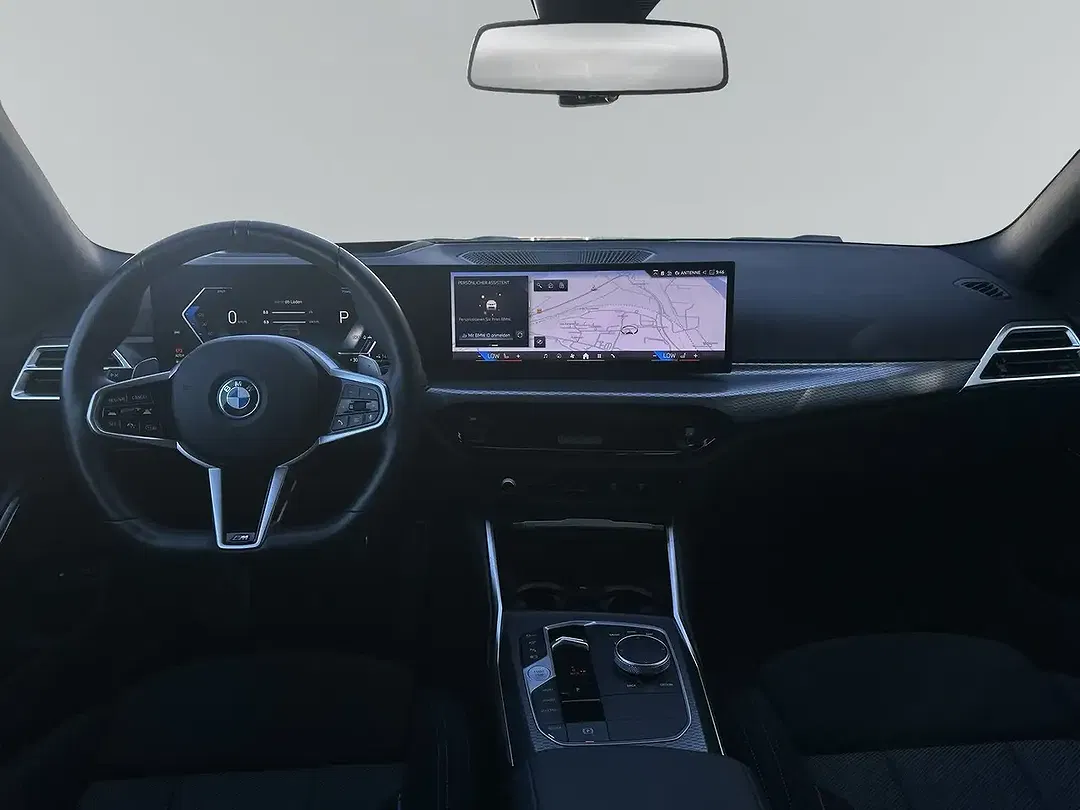 BMW 330 - Thumbnail 10