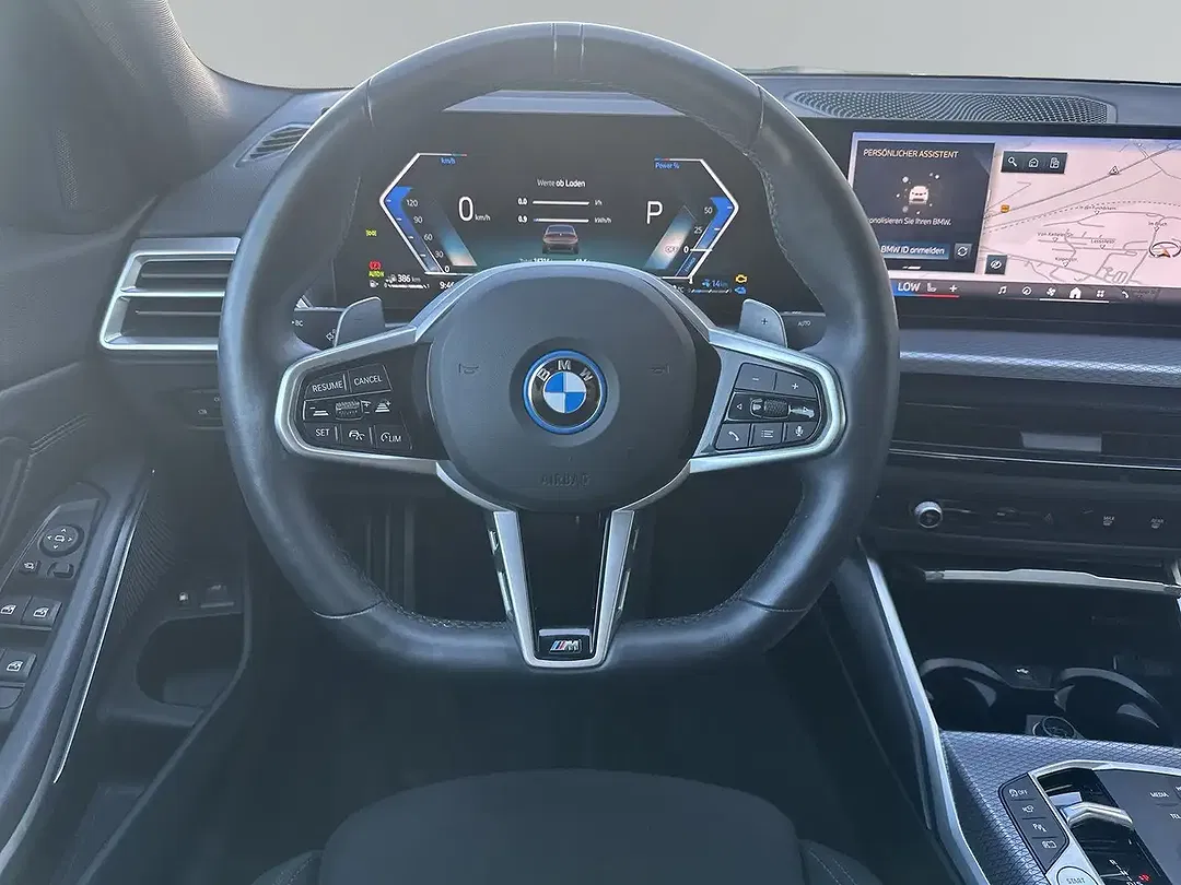 BMW 330 - Thumbnail 11