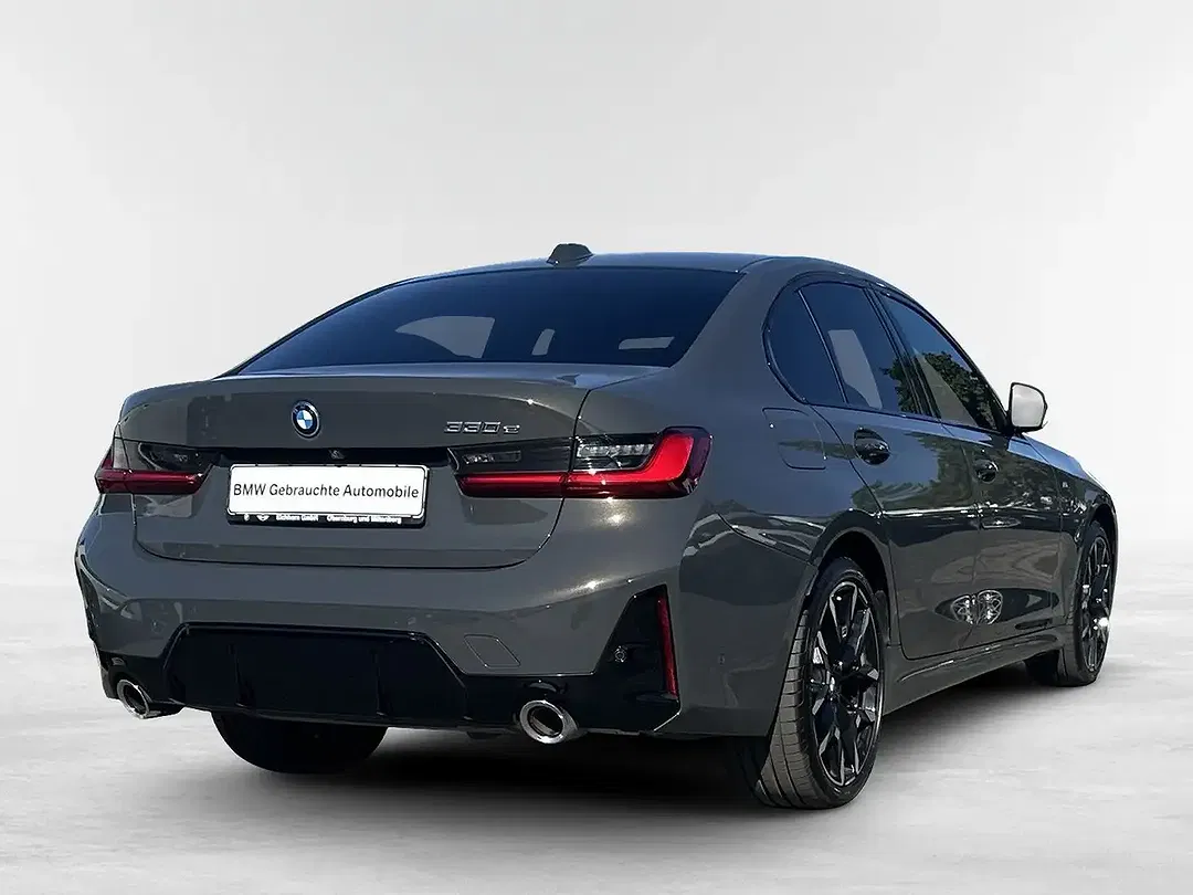 BMW 330 - Thumbnail 4